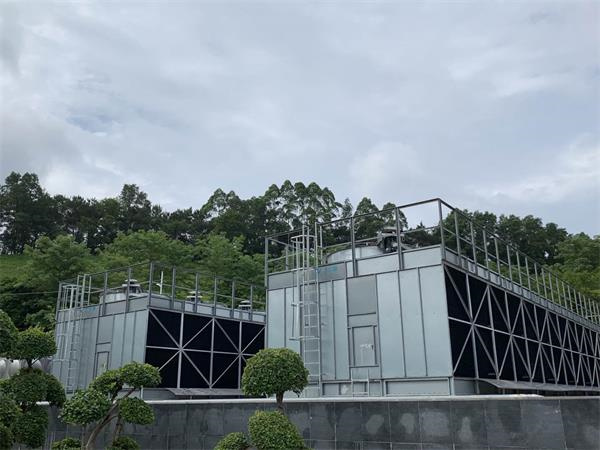 故障出现后的闭式冷却塔有什么问题出现？(闭式冷却塔安装在室内有什么要